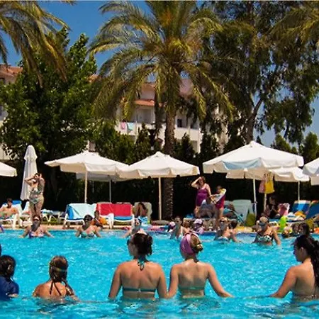 Cesars Side Hotel