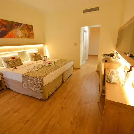 Cesars Side Hotel 5*